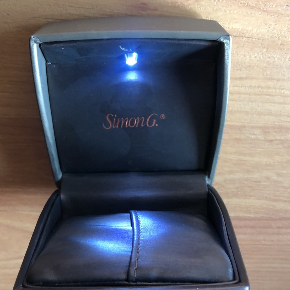 Light up Simon G box